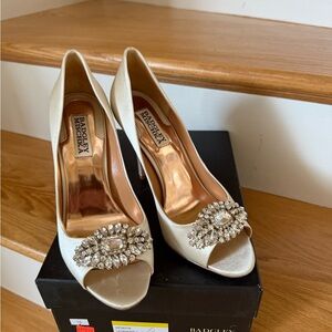 Badgley Mischka Ivory Embellished Peep-Toe Heels